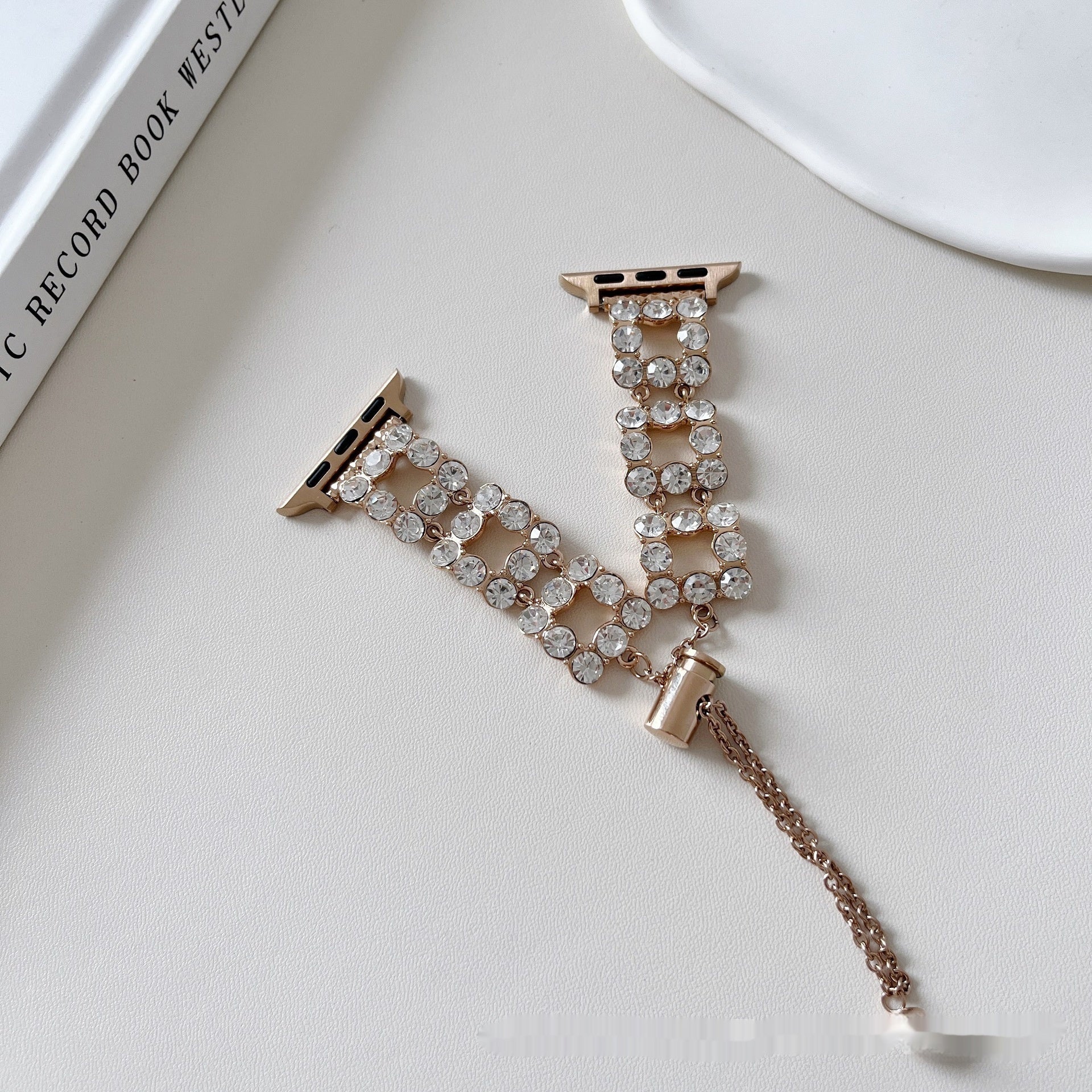 High-grade Rhinestone Quartz Strap